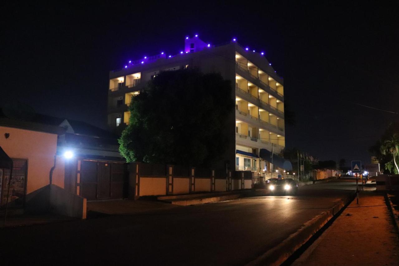 Maple Leaf Korean Hotel Accra Exterior photo